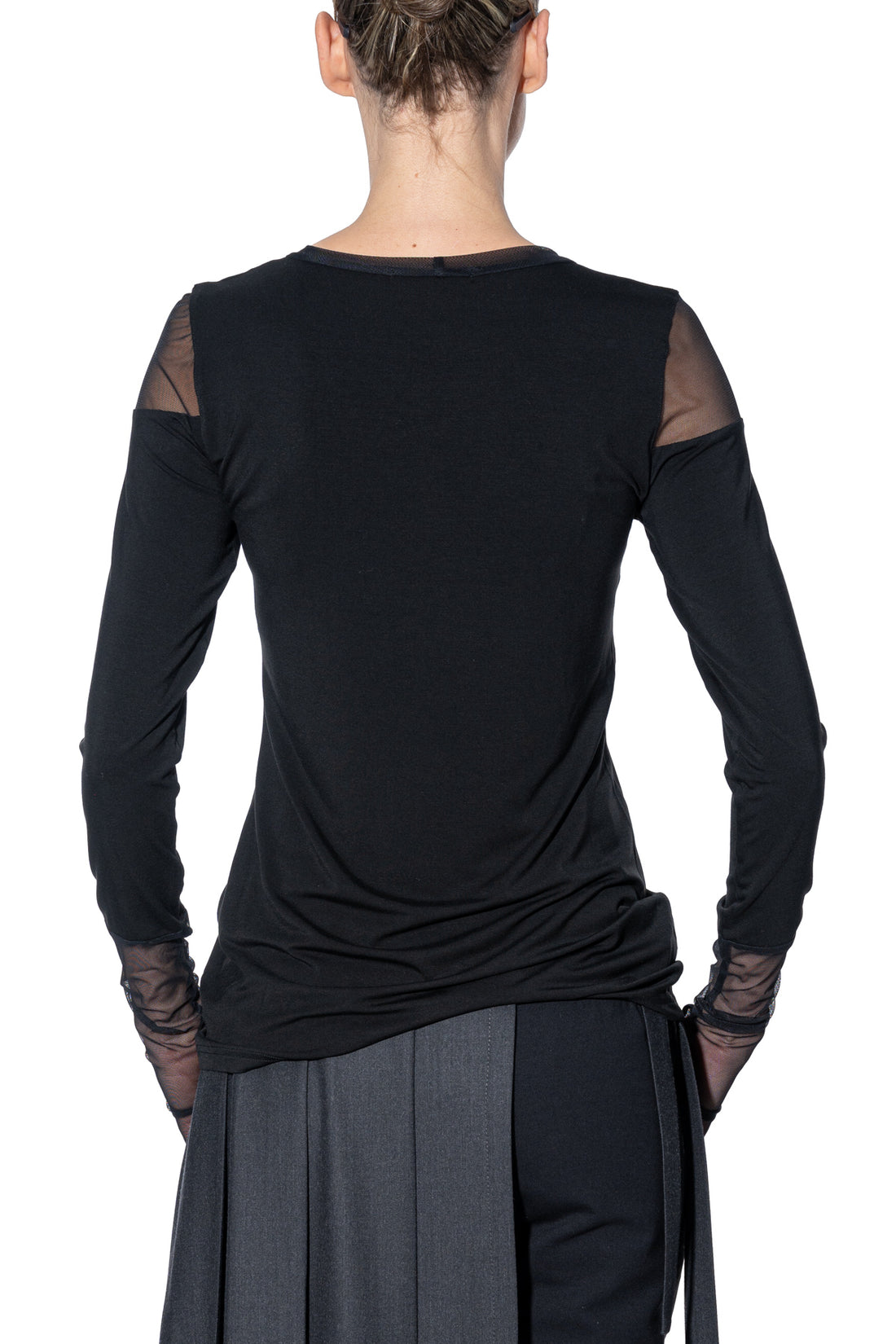 Long sleeve shirt with mesh inlays